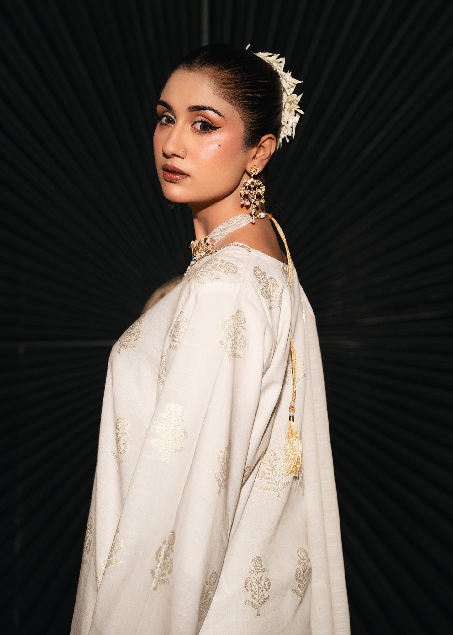 Noor-e-Zar – Luxury Jacquard Three-Piece