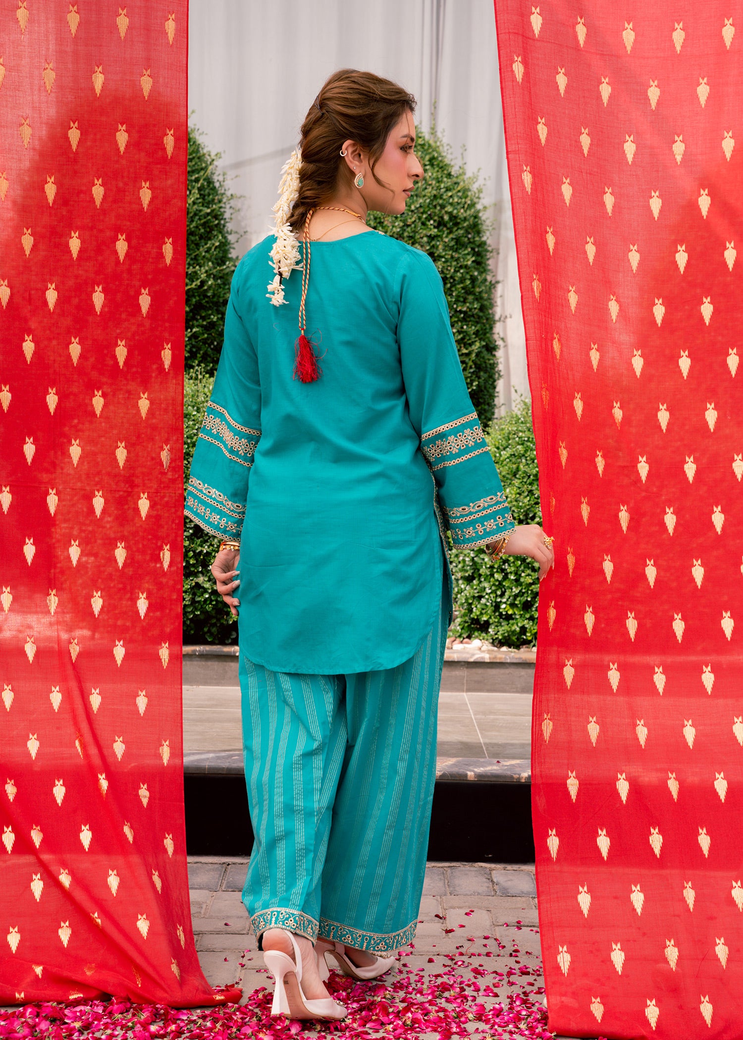 Zehra Teal – Embroidered Premium Lawn Two-Piece