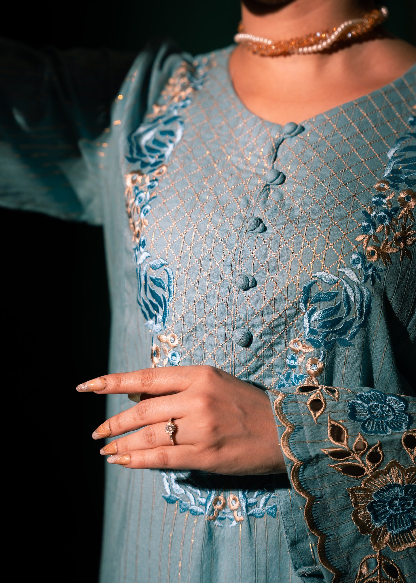 Aqua Zeenat – Embroidered Karandi Two-Piece