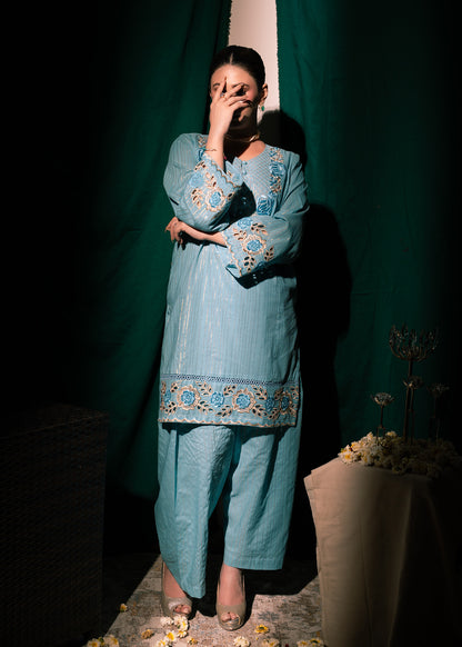 Aqua Zeenat – Embroidered Karandi Two-Piece