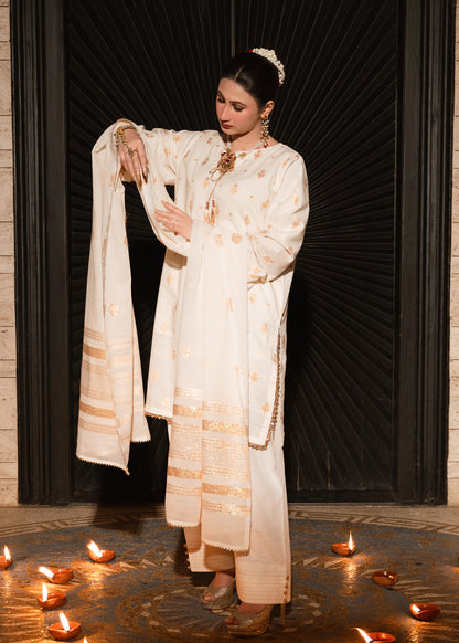 Zarqash – Copper Luxe Jacquard Three-Piece