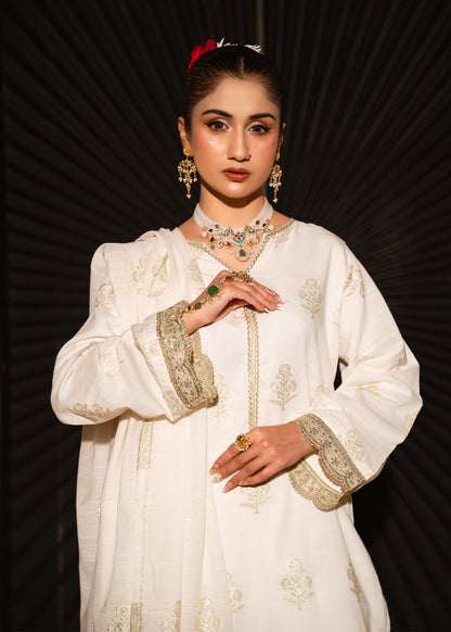 Mehr-e-Zar – Golden Jacquard Three-Piece