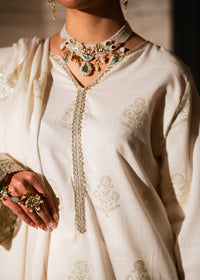 Mehr-e-Zar – Golden Jacquard Three-Piece