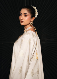 Noor-e-Zar – Luxury Jacquard Three-Piece