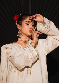 Noor-e-Zar – Luxury Jacquard Three-Piece
