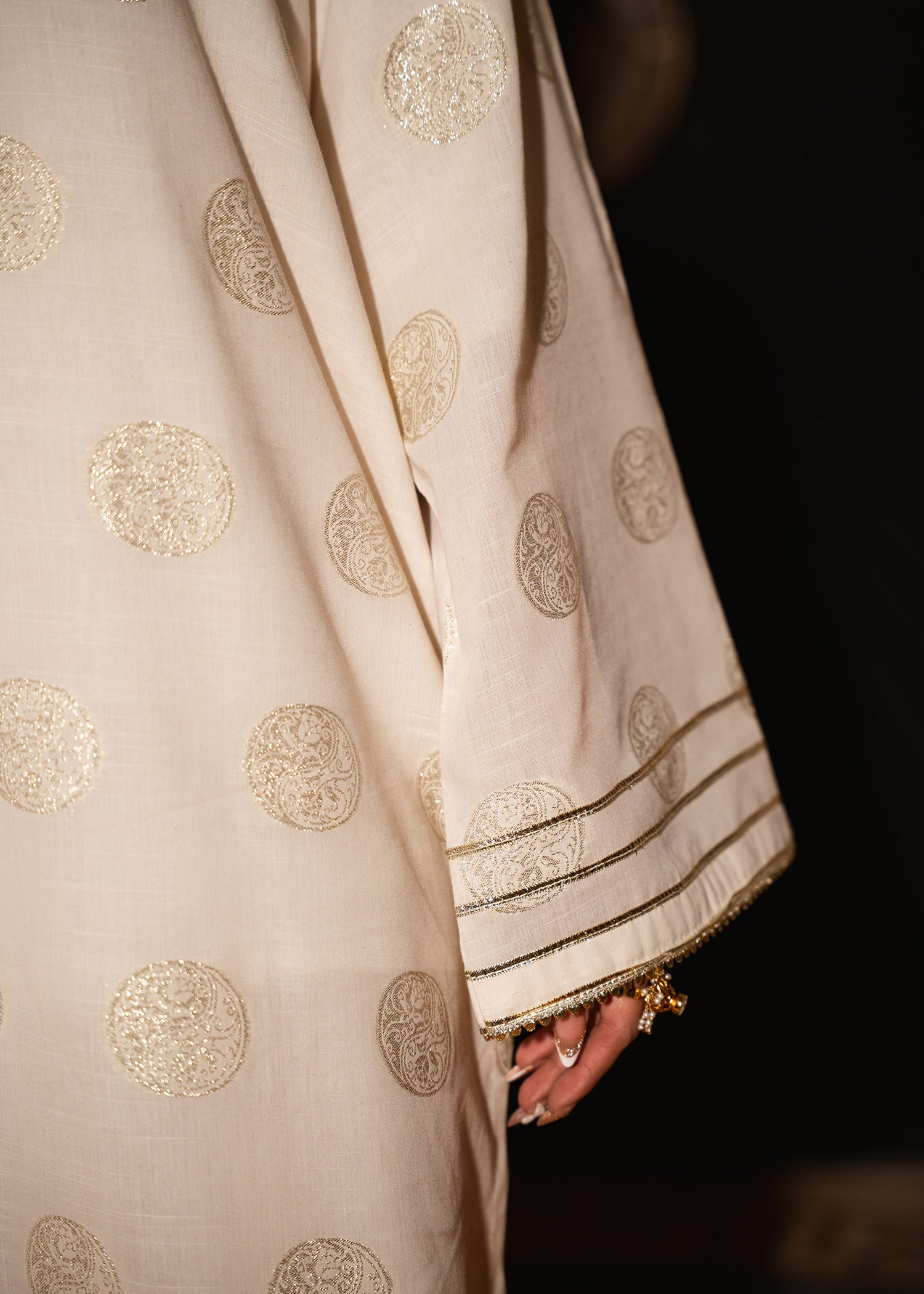 Noor-e-Zar – Luxury Jacquard Three-Piece