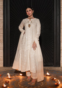 Noor-e-Silver – Regal Jacquard Three-Piece