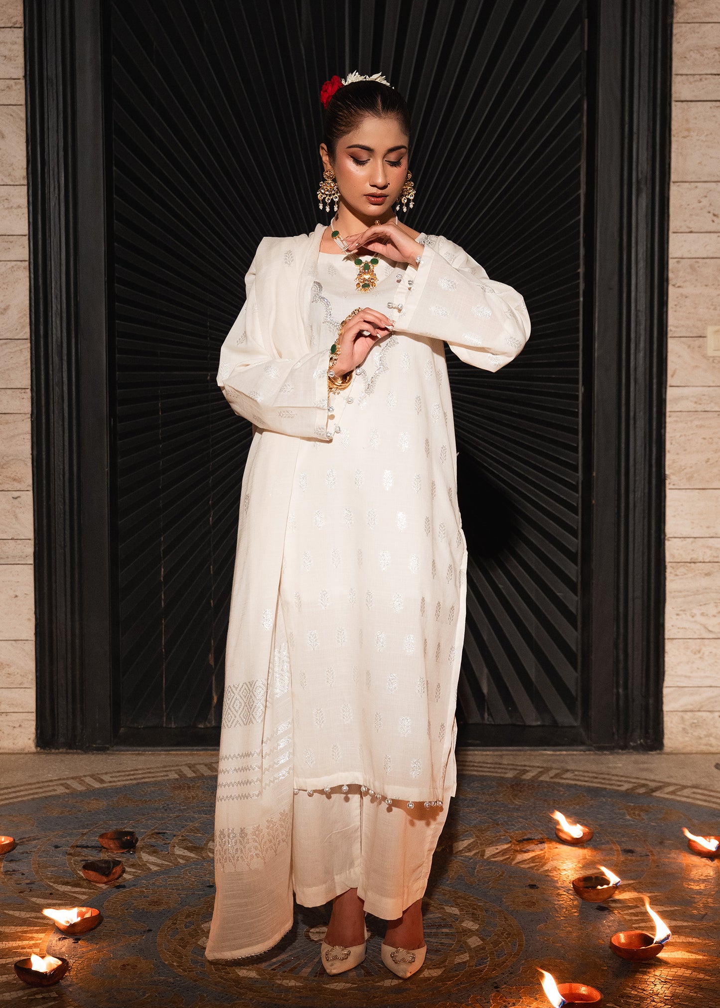 Noor-e-Safa – Silver Embellished Jacquard Three-Piece