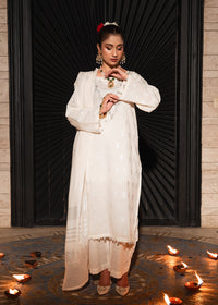Noor-e-Safa – Silver Embellished Jacquard Three-Piece