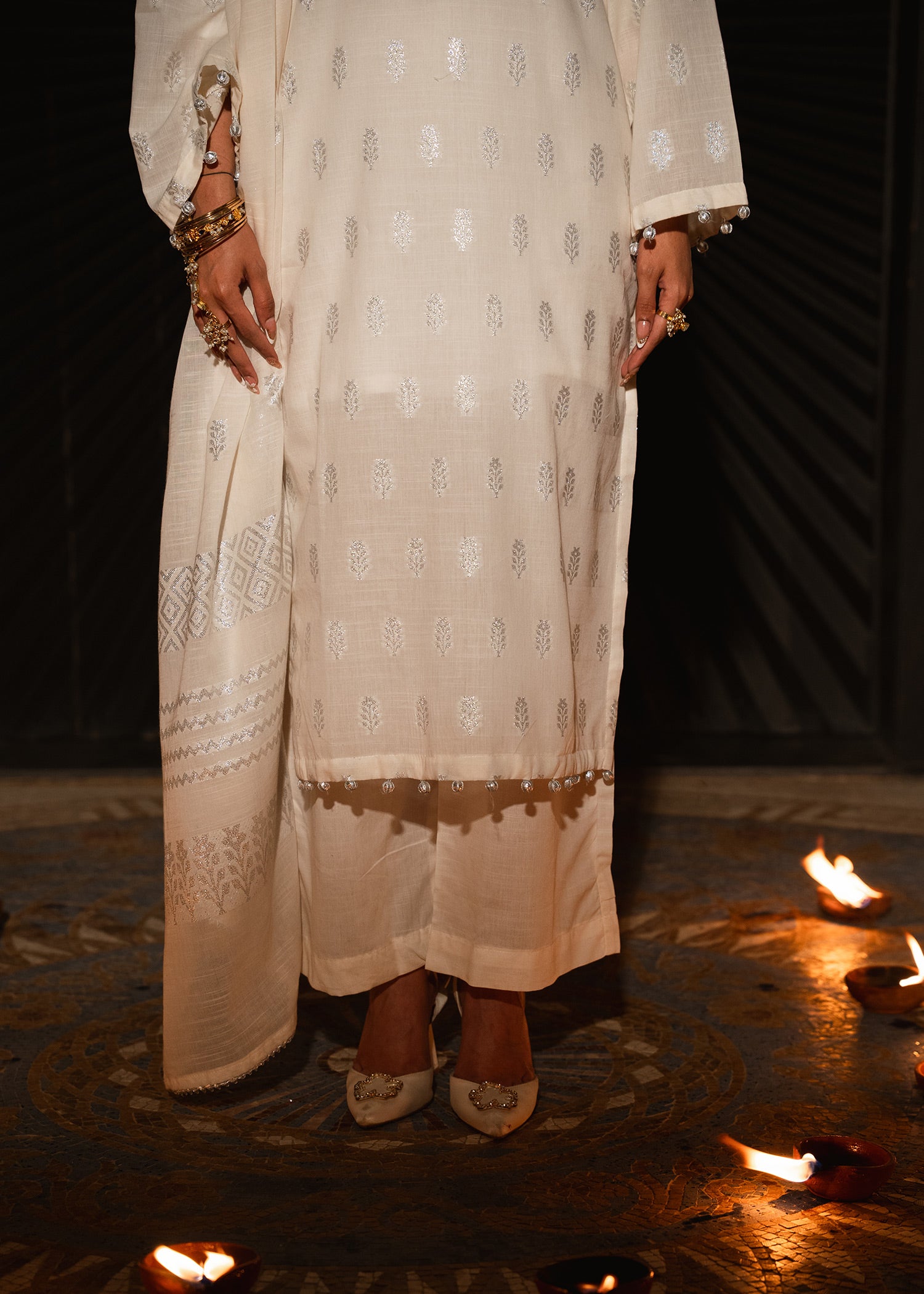 Noor-e-Safa – Silver Embellished Jacquard Three-Piece