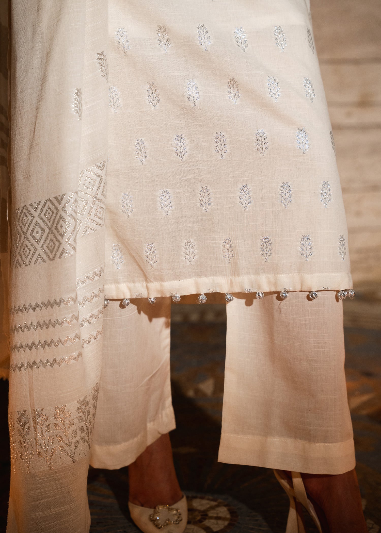 Noor-e-Safa – Silver Embellished Jacquard Three-Piece