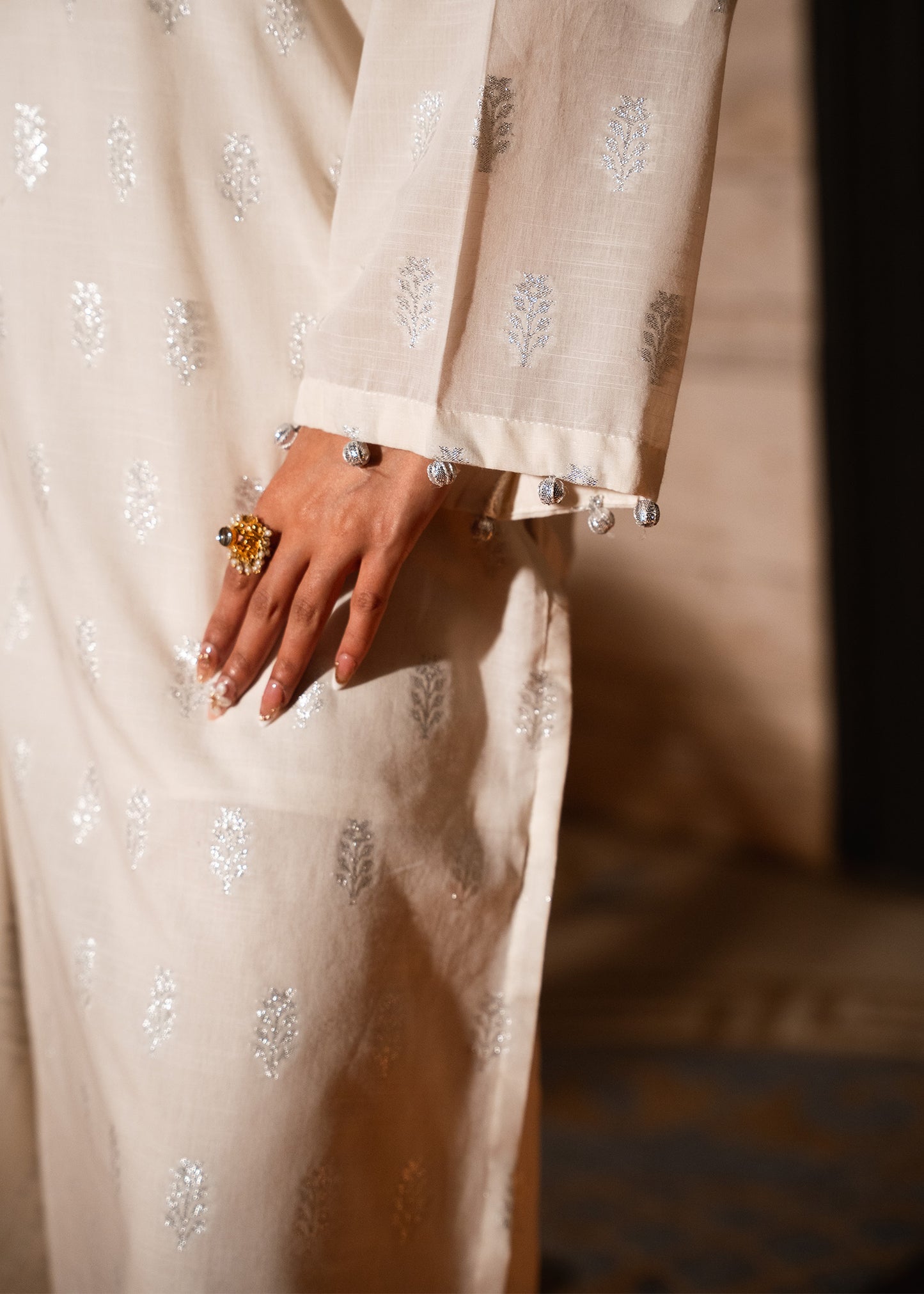 Noor-e-Safa – Silver Embellished Jacquard Three-Piece