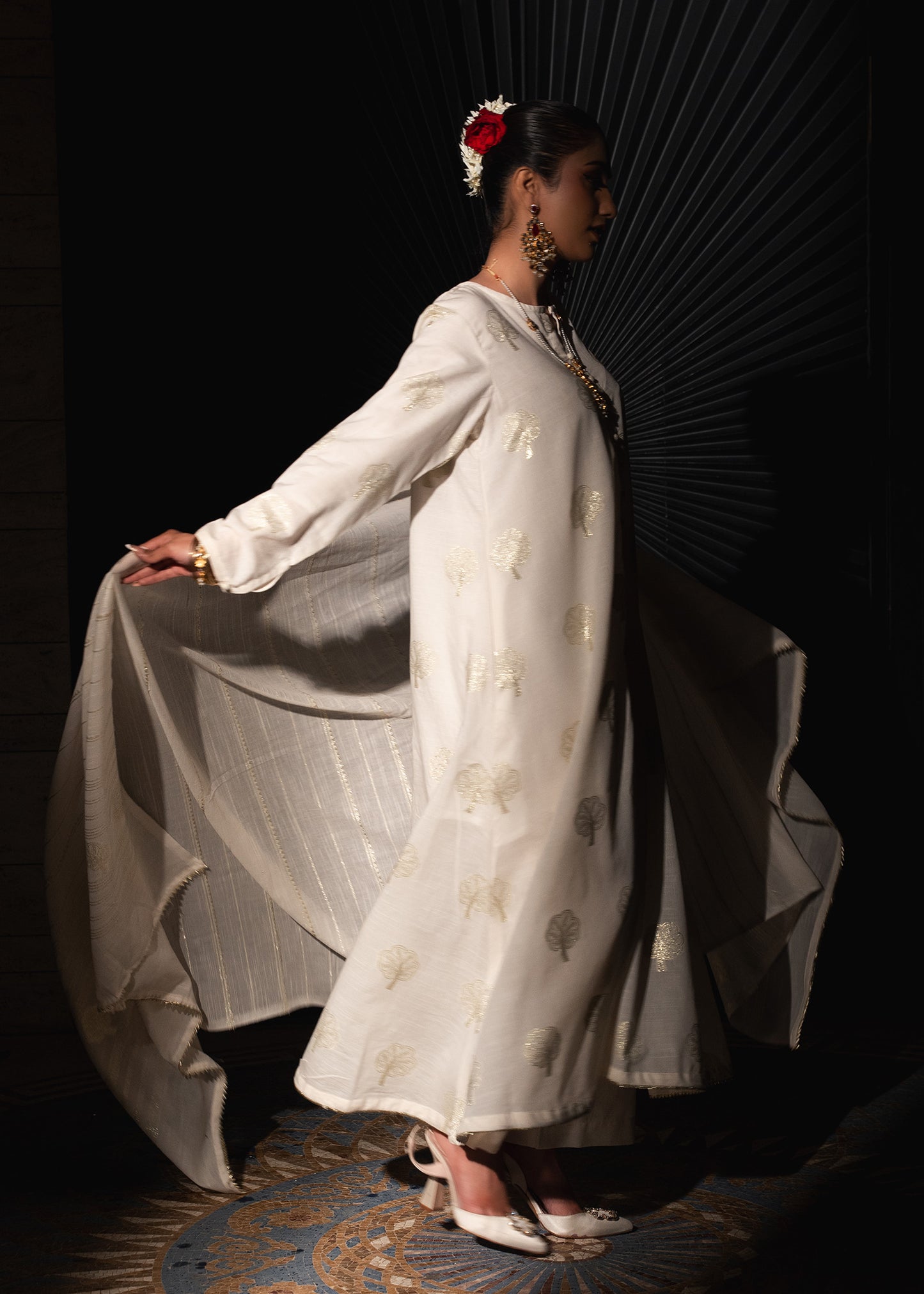 Zar-e-Noor – Golden Frock Style Jacquard Three-Piece