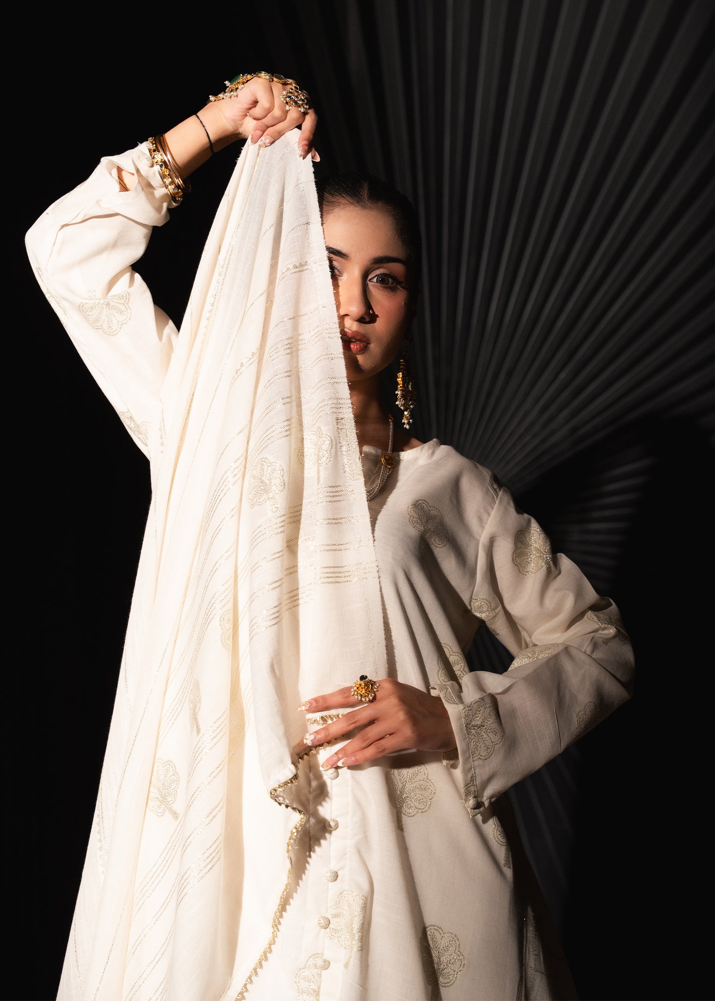 Zar-e-Noor – Golden Frock Style Jacquard Three-Piece