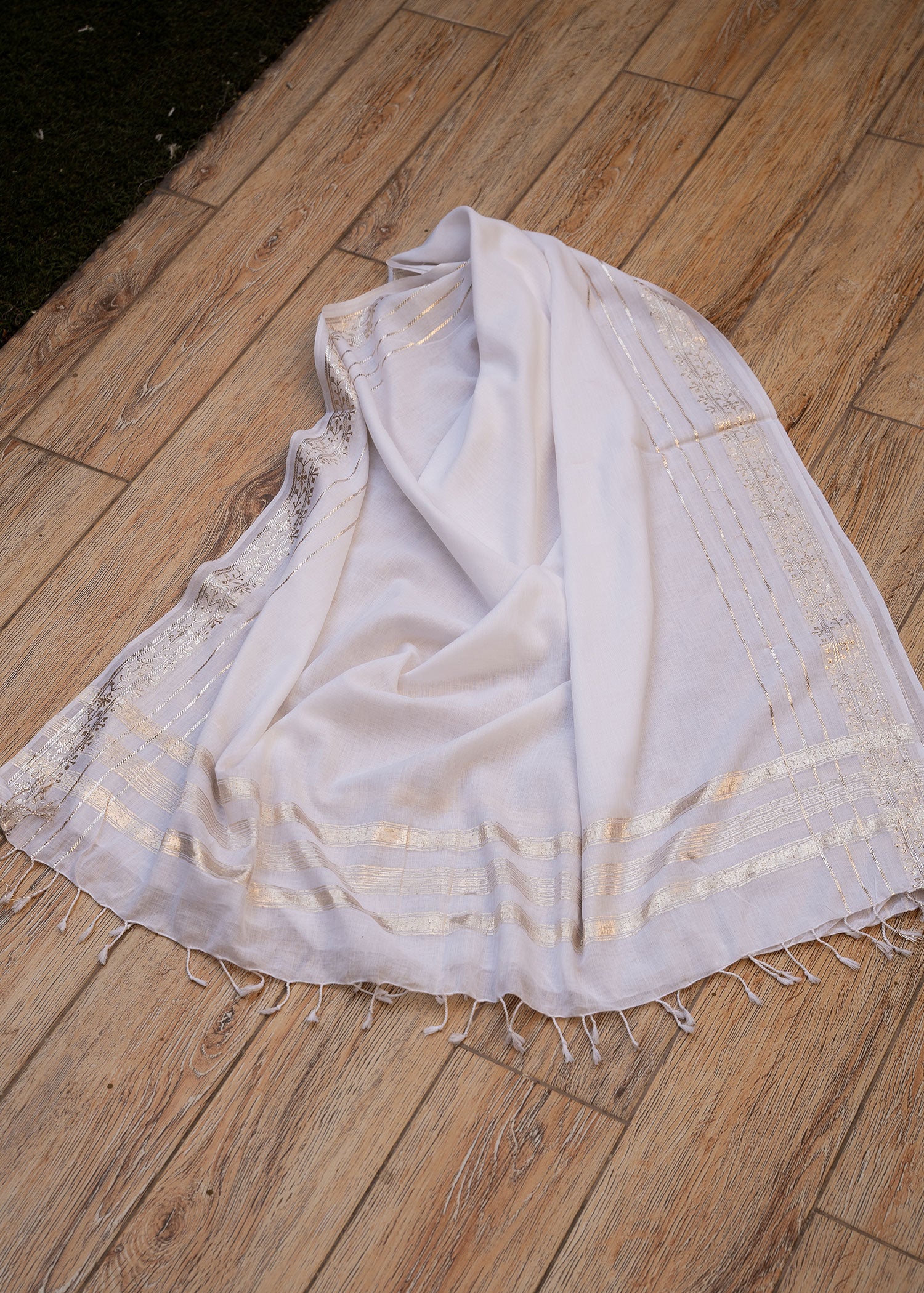 Off-White Shimmer Dupatta