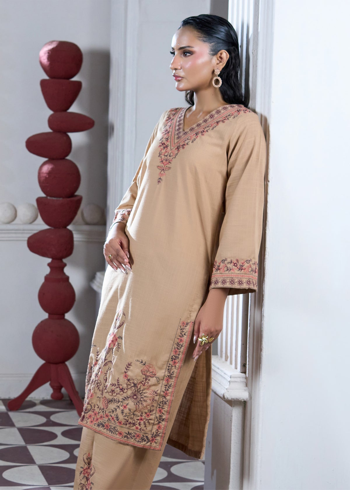 Antique Petale-Soft Beige
